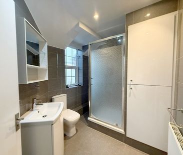 Room in a Shared House, Station Parade, W3 - Photo 2