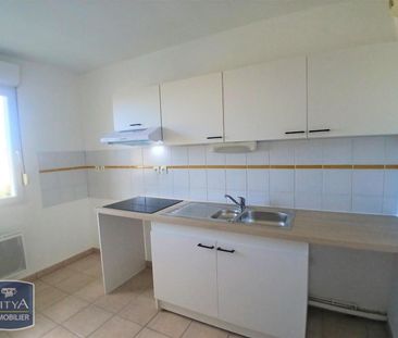 Location Appartement 3 pièces 63m² LEZIGNAN CORBIERES 11200 - Photo 3