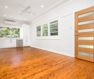 Blue Ribbon Location - Renovated 3BR Home - North Facing Backyard. - Photo 1