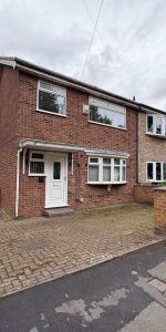 3 bedroom semi-detached house to rent - Photo 3
