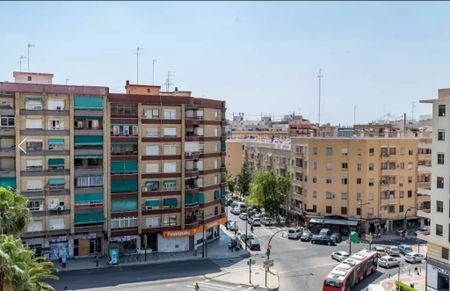 Avinguda del General Avilés, Valencia, Valencian Community 46015 - Photo 5