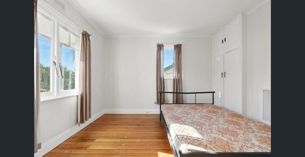 4 Bedrooms and 2 Bathroom house is available now in Sandy Bay - Photo 1