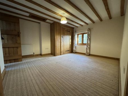 3 bedroom detached house to rent - Photo 3