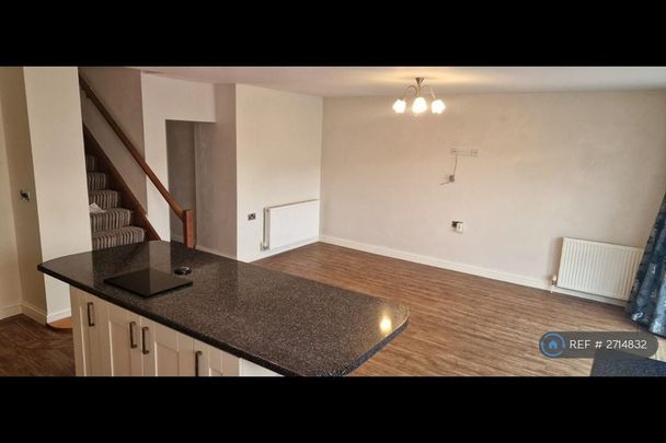 5 bedroom terraced house to rent - Photo 1
