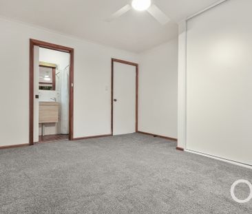Open the door to effortless coastal living - Photo 5