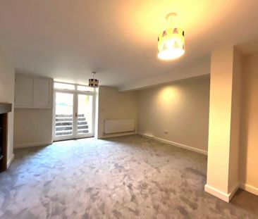 4 bedroom terraced house to rent - Photo 6