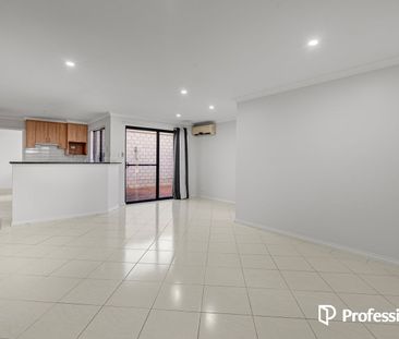 Street-Front Villa in Convenient Nollamara Location - Photo 2