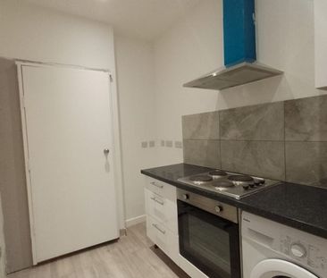 Studio Flat, Hither Green Lane, SE13 - Photo 5