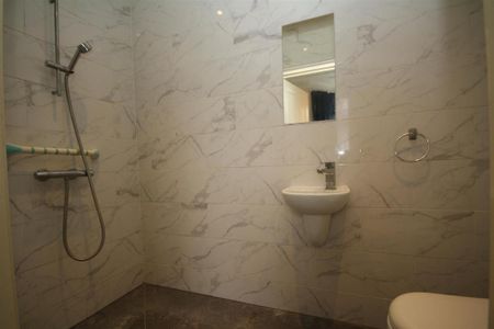 House share to rent - Photo 4