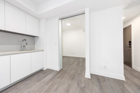 For Lease - 4015 The Exchange N/A Unit# 905, Mississauga, Ontario - Photo 5