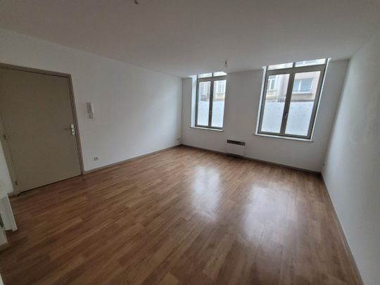 Location Appartement 1 pièce 53m² BOULOGNE SUR MER 62200 - Photo 1