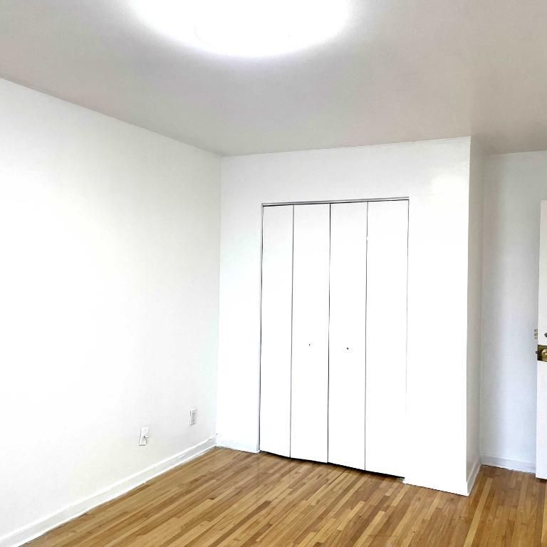 ✨ Superbe 5 1/2 à louer à Saint-Léonard! ✨🔑 - Photo 1