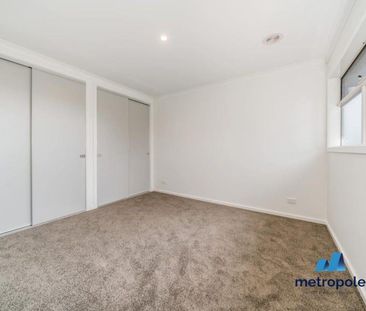 2/19 Halliday Street, MOUNT WAVERLEY, VIC - Photo 5