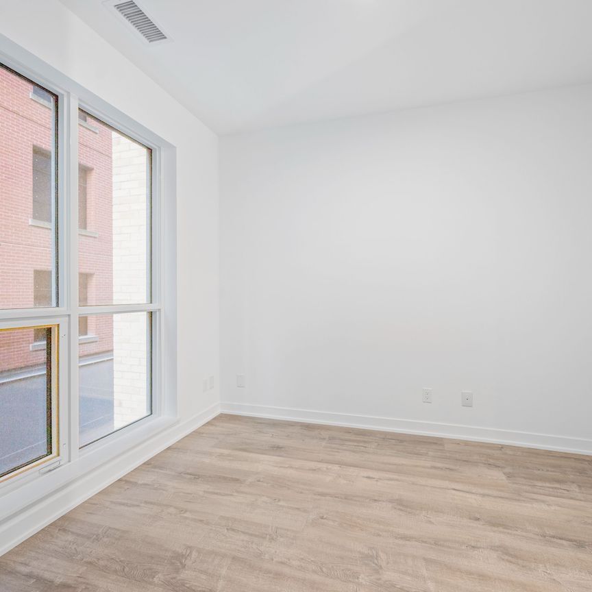 For Lease - 327 King Street Unit# 302, Toronto, Ontario - Photo 1