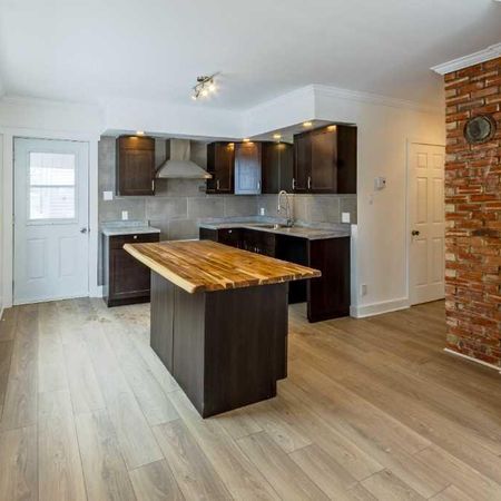 4 1/2 RÉNOVÉ/CLIMATISÉ PLESSISVILLE ( CENTRE-VILLE) Dispo. 1 juillet 26 - Photo 4