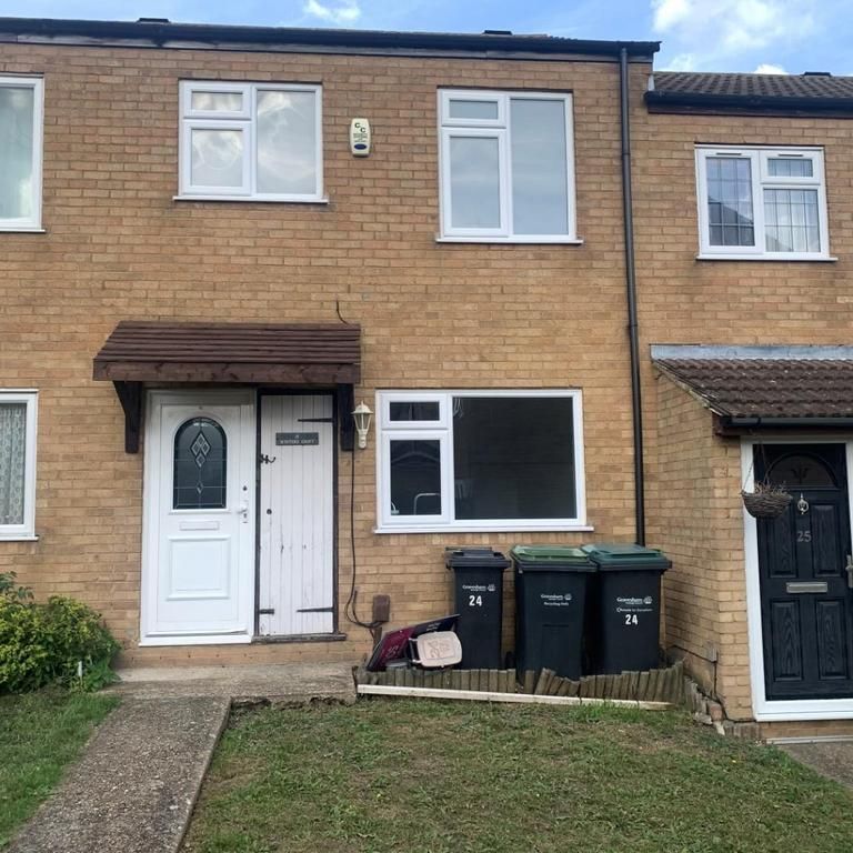 3 bedroom terraced house to rent - Photo 1
