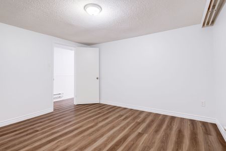 For Lease - 224 Christie Street Unit# Lower, Toronto, Ontario - Photo 2