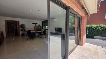 Barcelona, Catalonia 08198 - Photo 4