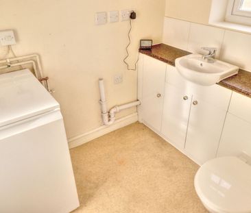 3 bedroom semi detached house to rent - Photo 5