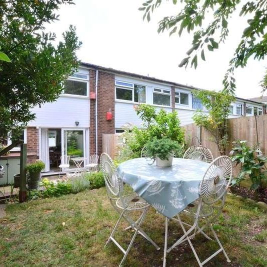 Moon Court, Lyme Farm Road, Lee, London, SE12 - Photo 1