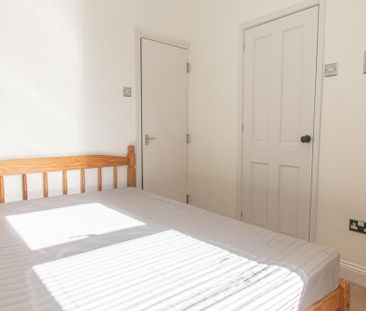 1 bedroom ground floor flat to rent - Photo 2