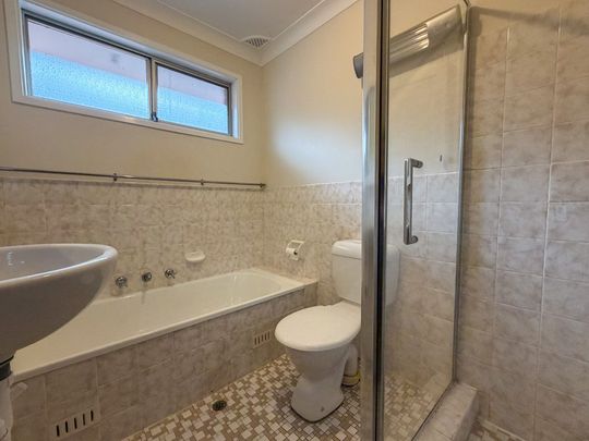 Refreshed family home in prime South Penrith location - Photo 1