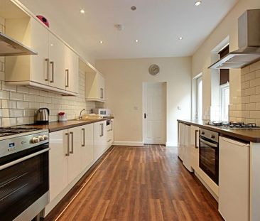 1 bedroom in a house share to rent - Photo 4