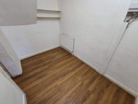 3 bedroom apartment to rent - Photo 5