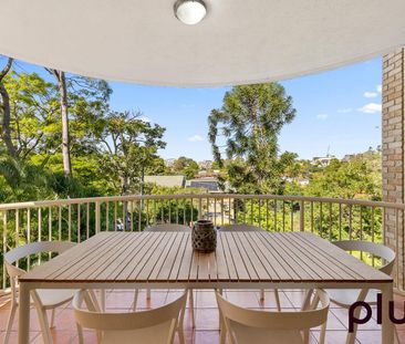 Stylish apartment in prime taringa location - Photo 1