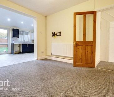 3 bedroom terraced house to rent - Photo 2