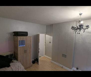 Room in a Shared House, Boundary Road, LE2 - Photo 4