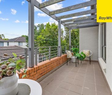 TWO BEDROOM HOME IN WHISPER QUIET LOCALE - Photo 2