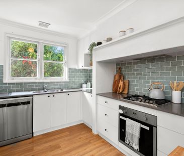 94 Matina Street, Narrabundah ACT 2604 - House For Rent | Domain - Photo 2