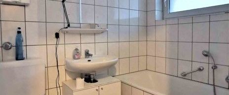 Großzügige 2-Zi.-Whg. mit Tageslichtbad und Balkon - Photo 1