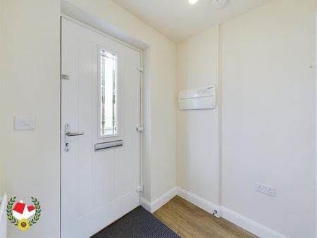 Embling Way, Winnycroft - Photo 3