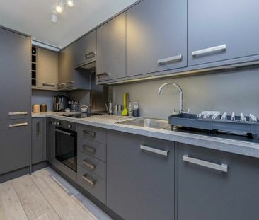 Finchley Road - Photo 5