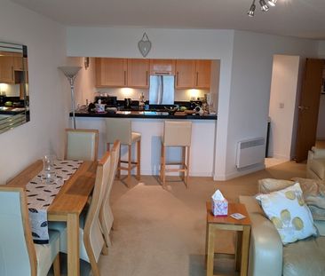 2 Bed Flat, River Crescent, NG2 - Photo 2