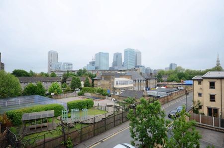 3 bedroom flat to rent - Photo 3