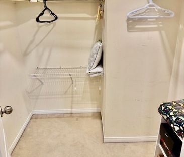 For Lease - 3374 Angel Pass Drive, Mississauga, Ontario - Photo 3