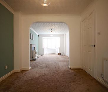 5 Bedroom Detached To Let - Photo 2