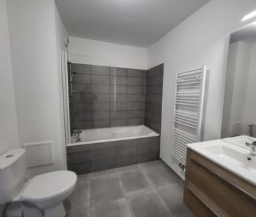 Location Appartement 46m² ST OMER 62500 - Photo 2