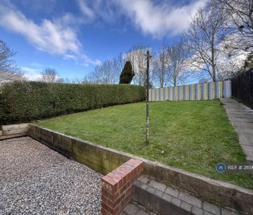 3 bedroom semi-detached house to rent - Photo 6