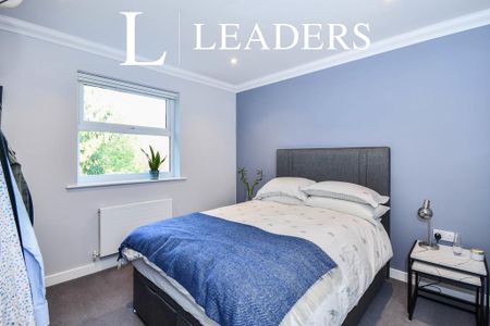 4 bedroom terraced house to rent - Photo 5