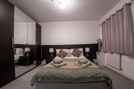 1 bedroom serviced apartment to rent - Photo 5