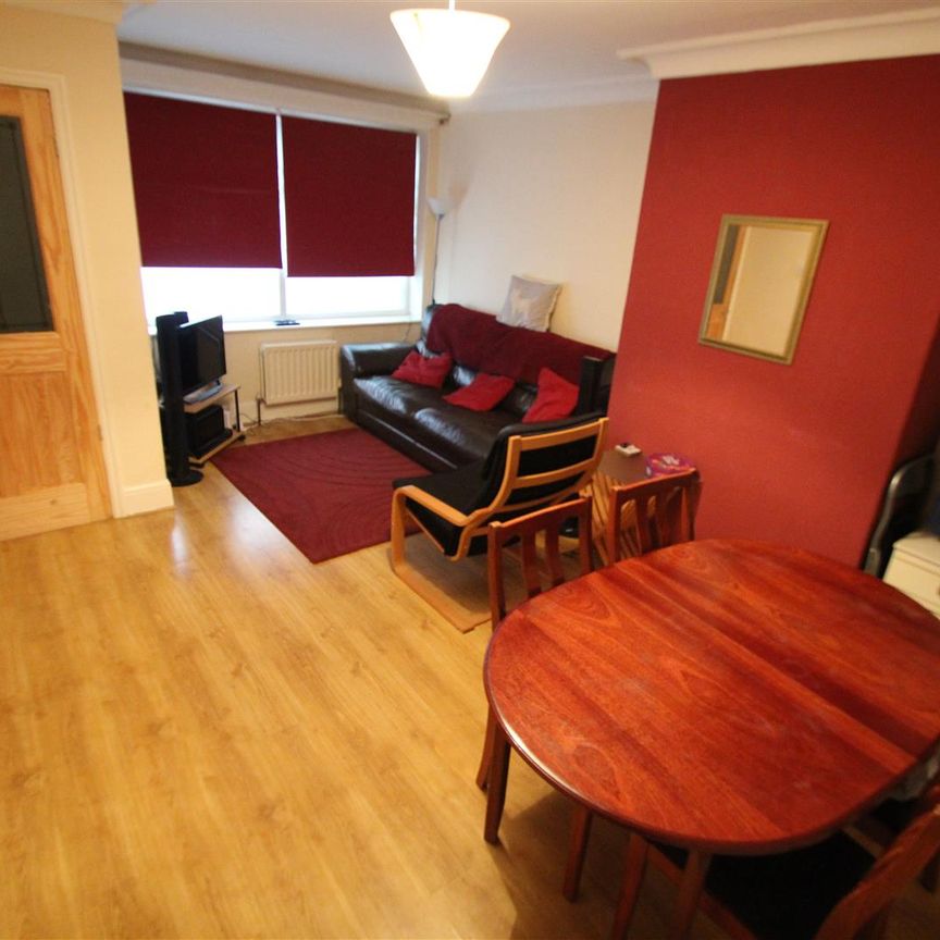3 bedroom terraced house to rent - Photo 1