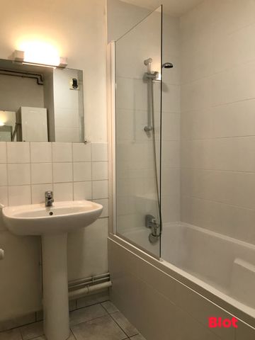 Location Appartement 4 pièces 87m² RENNES 35000 - Photo 3