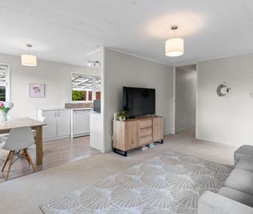 7 Rainbow Place, Wattle Downs, Auckland - Photo 4