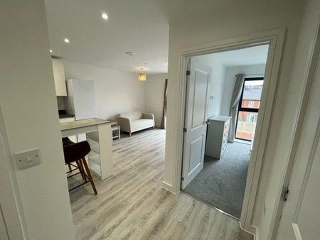 1 bedroom flat to rent - Photo 2