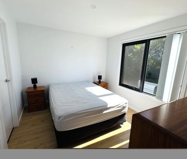 Modern Coastal Living with Water Views – White Beach - Photo 5