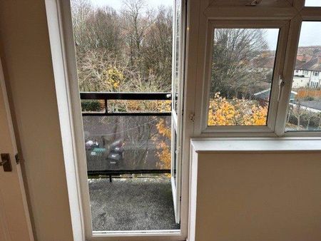 1 bedroom apartment to rent - Photo 2